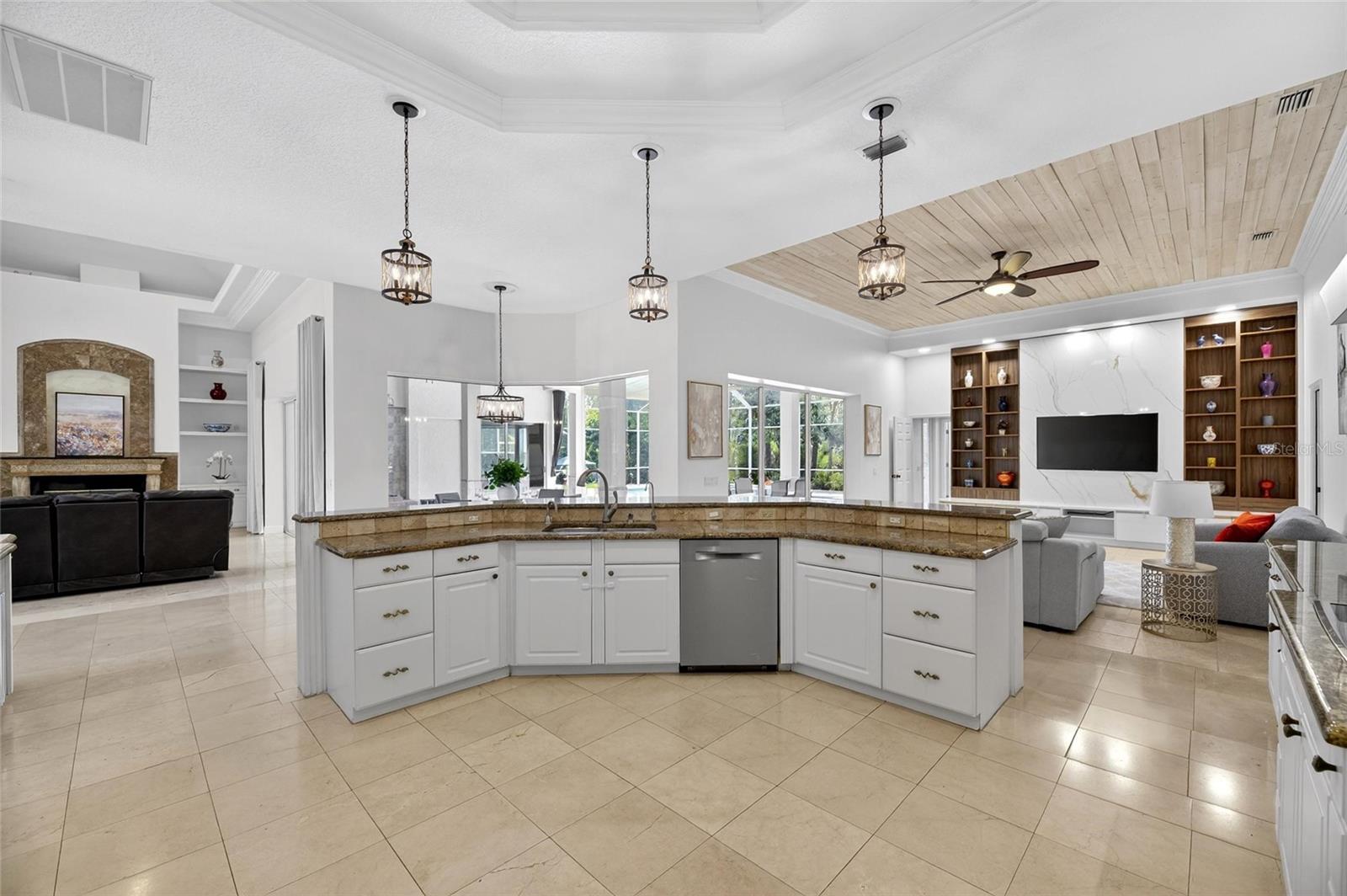 6353 W MACLAURIN DR — photo 24