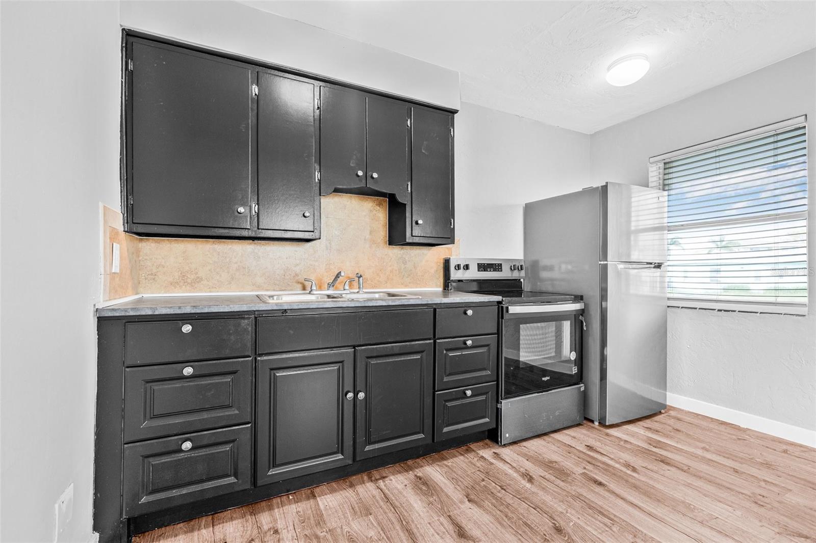 30 LYNN WAY — photo 5