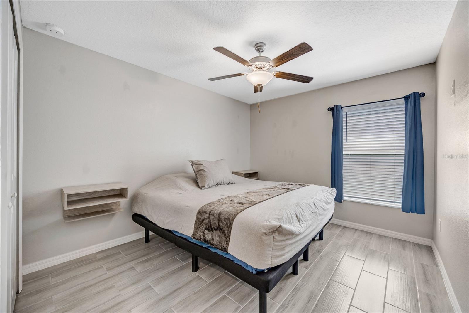 138 RAIN BERRY AVE — photo 17