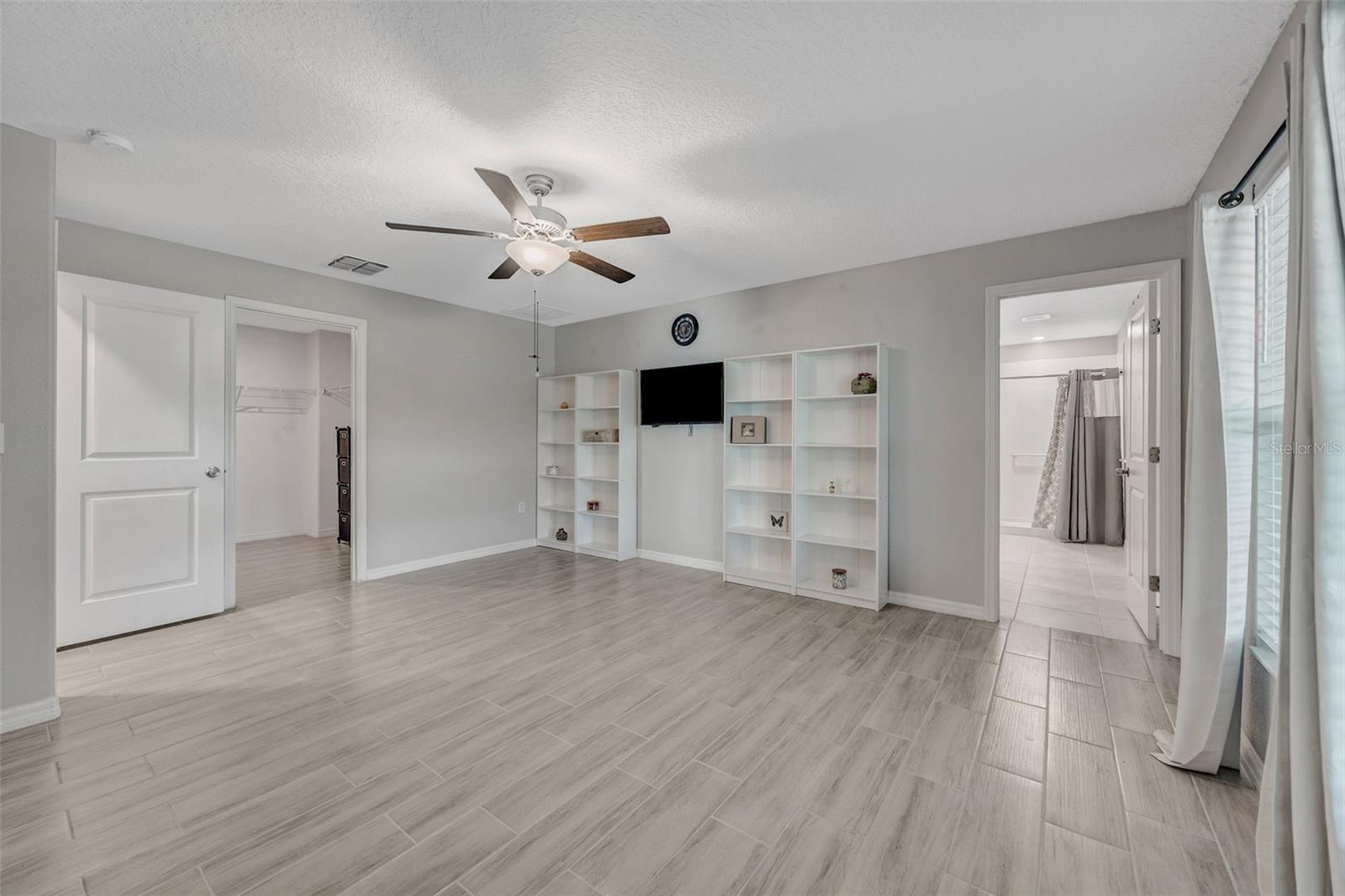 138 RAIN BERRY AVE — photo 26