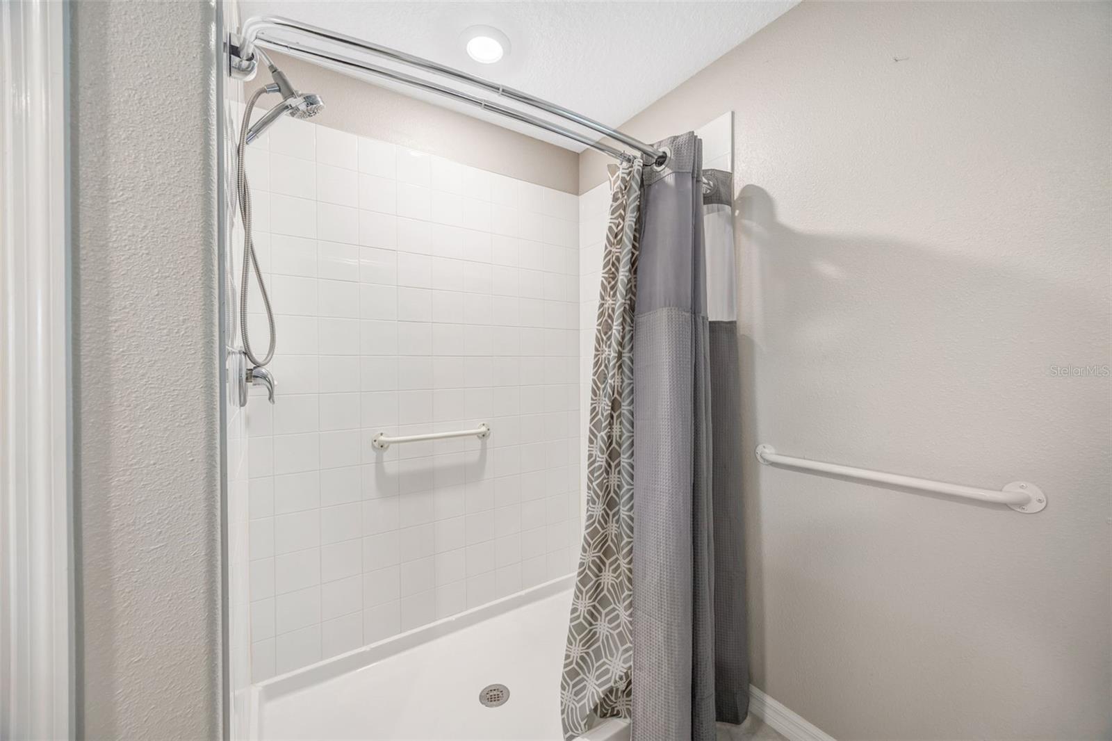 138 RAIN BERRY AVE — photo 29
