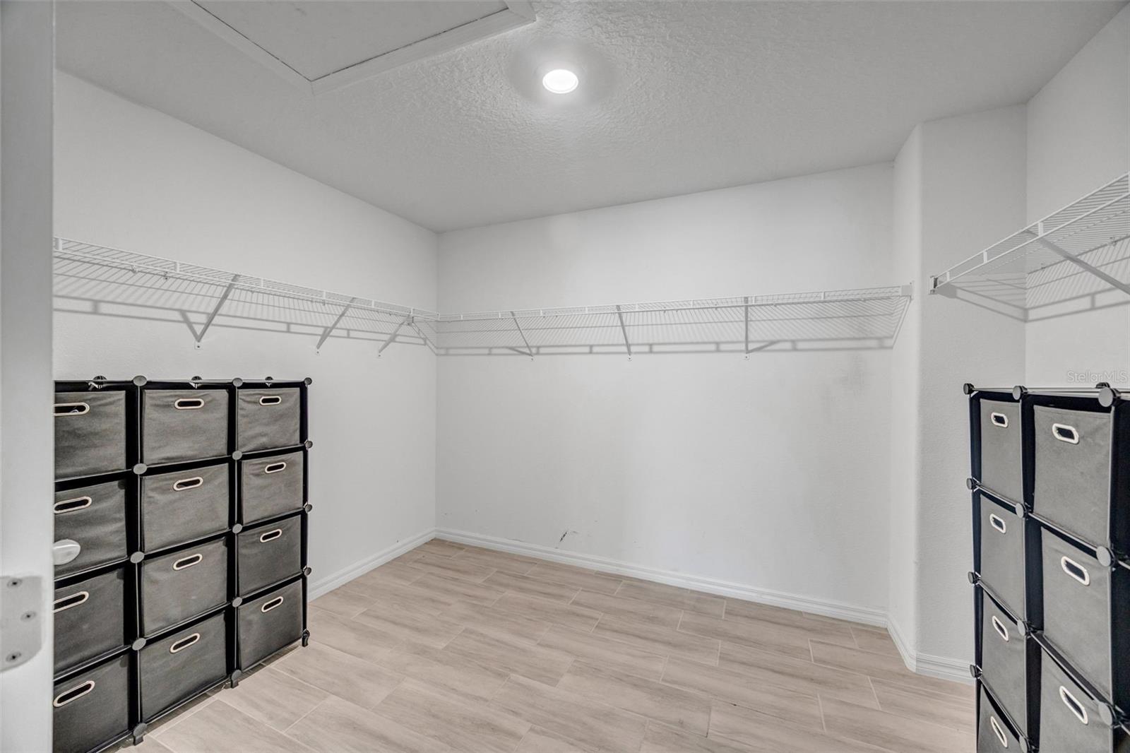 138 RAIN BERRY AVE — photo 27