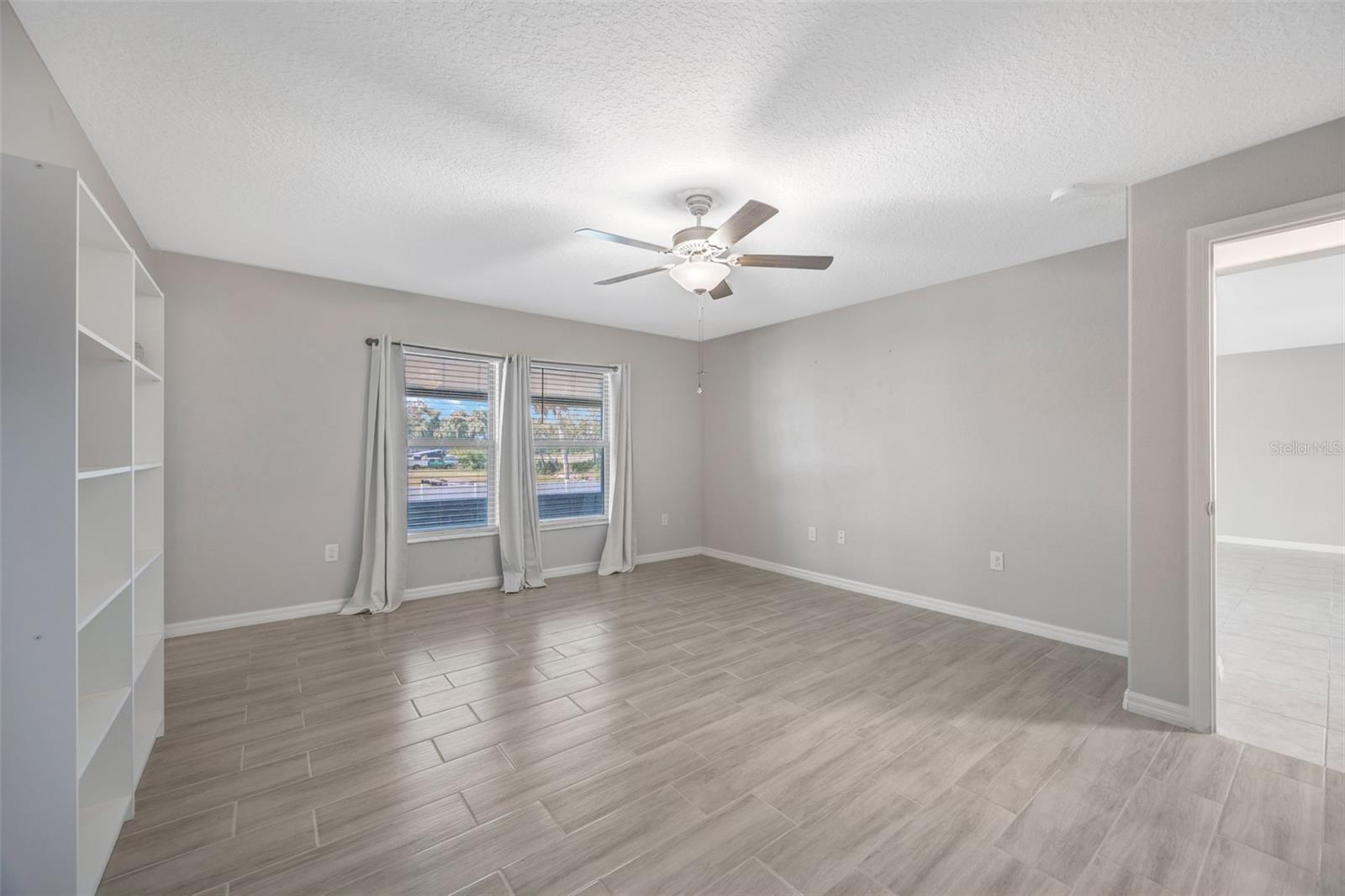 138 RAIN BERRY AVE — photo 25