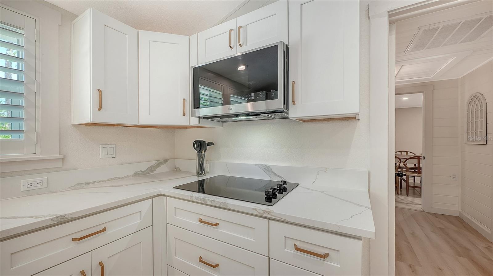 3708 SANDSPUR LN — photo 44