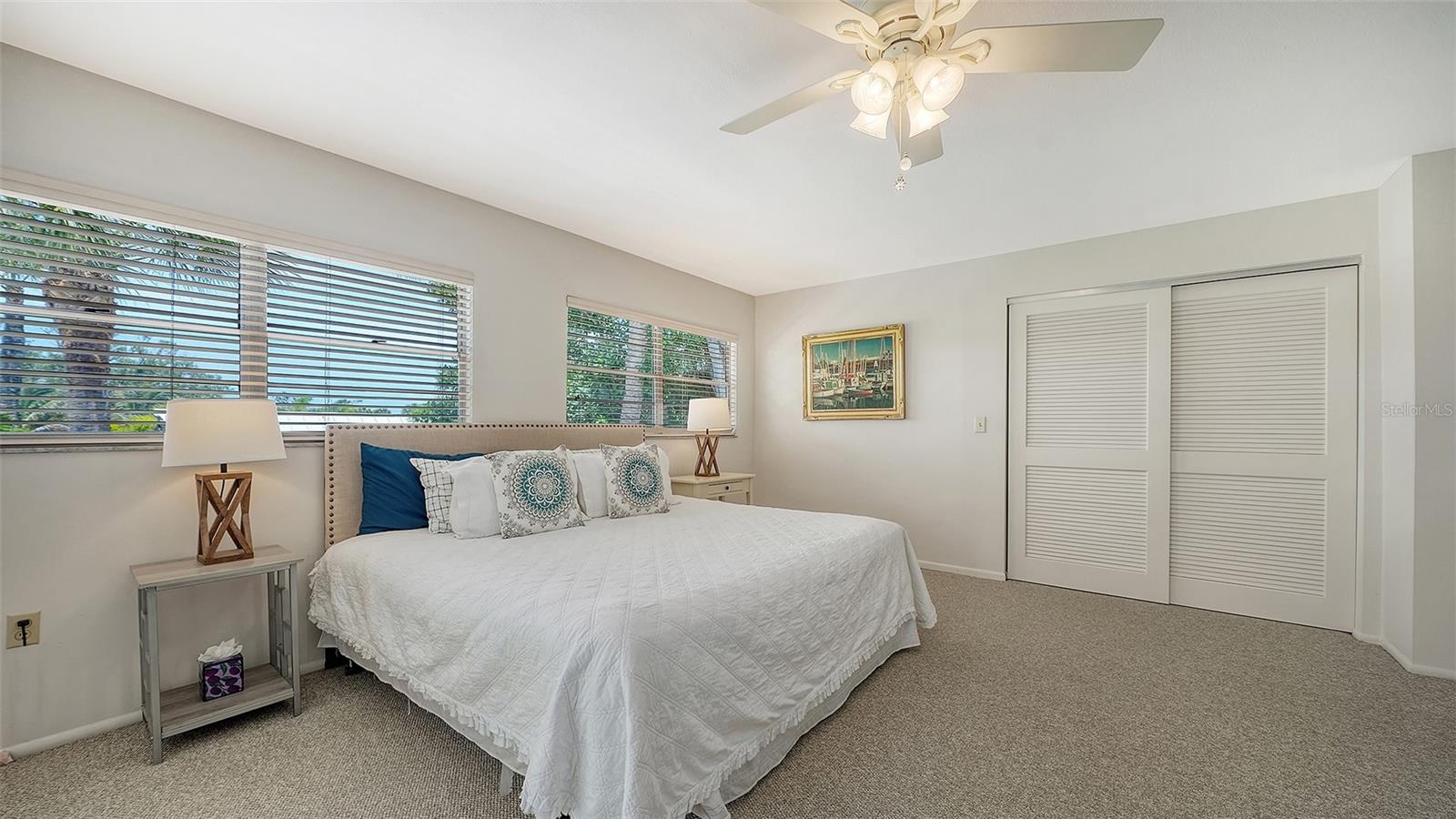 3708 SANDSPUR LN — photo 29