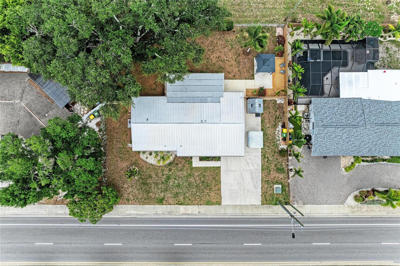 2317 S TUTTLE AVE — photo 51