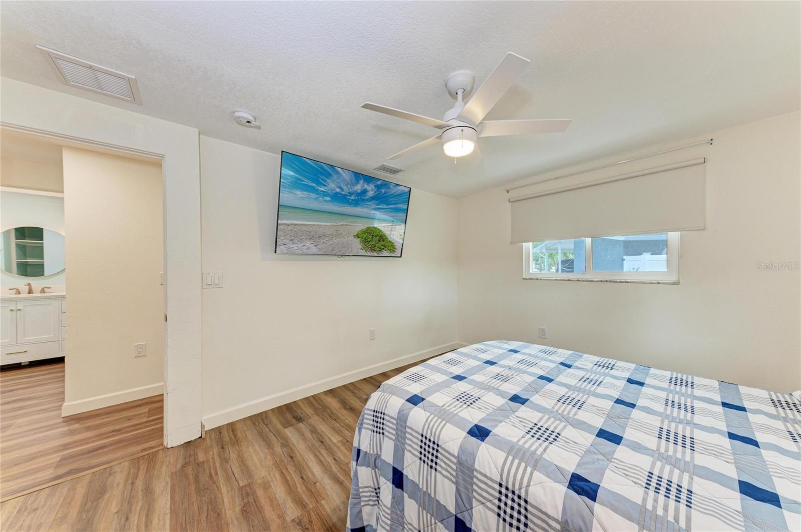 2317 S TUTTLE AVE — photo 21