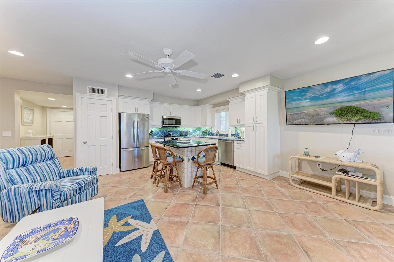 101 PALM AVE #1 — photo 10