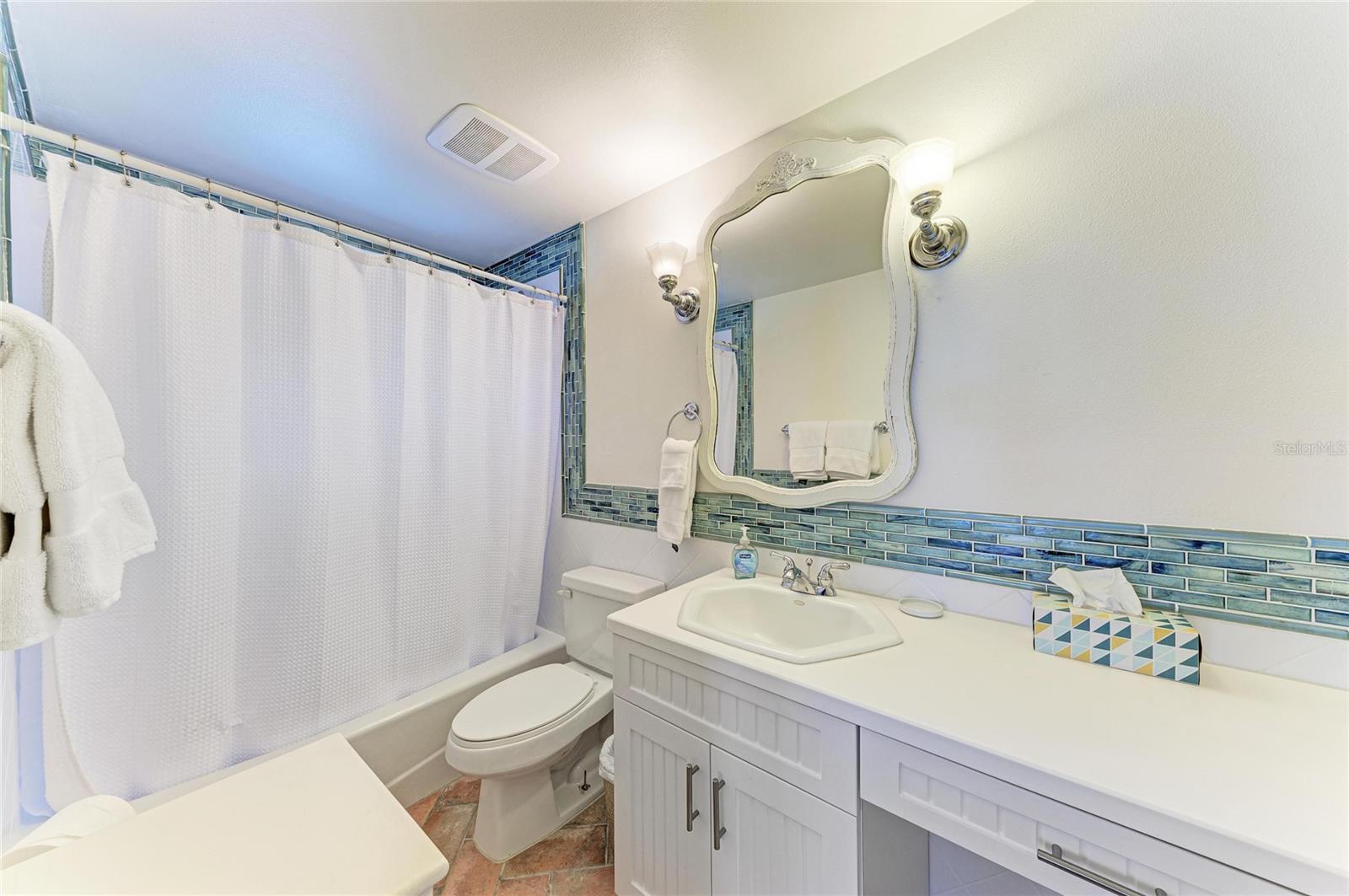 101 PALM AVE #1 — photo 23