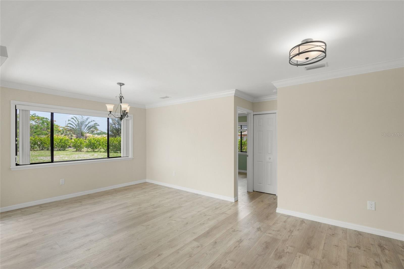 5050 RICHMOND TER — photo 13