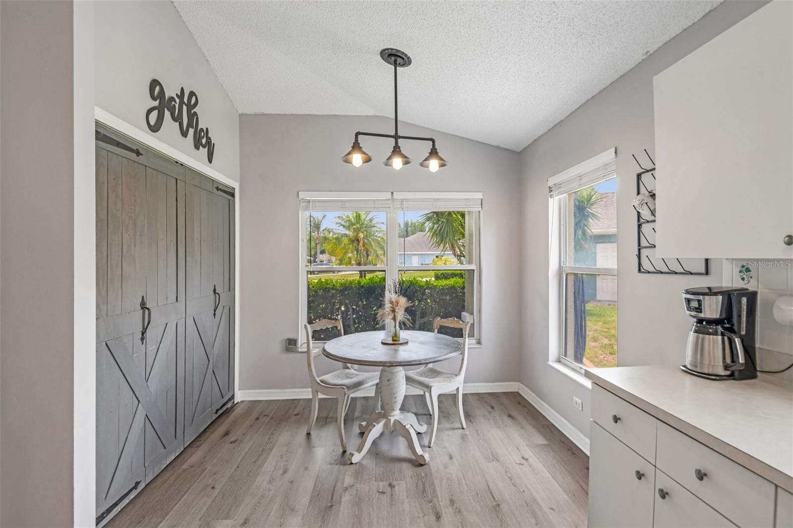 1129 DALESIDE LN — photo 11