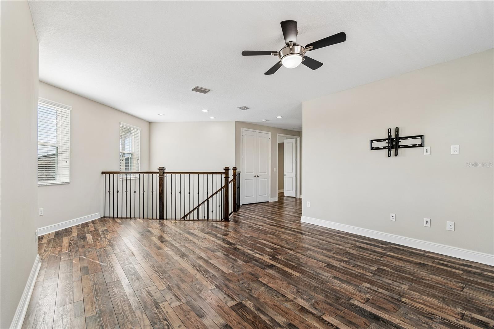 30229 SOUTHERNWOOD CT — photo 46