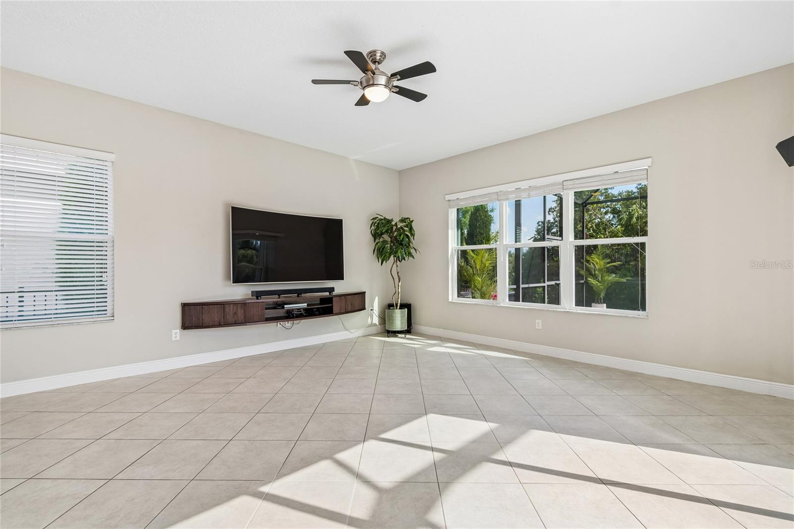 30229 SOUTHERNWOOD CT — photo 34