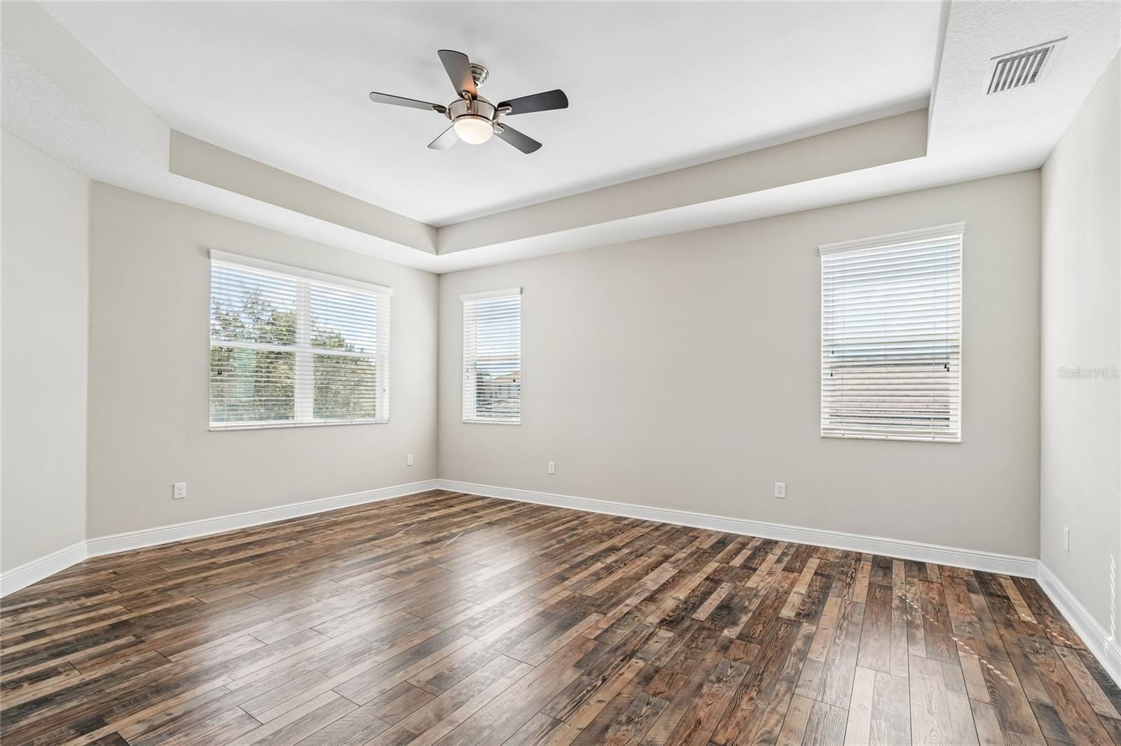 30229 SOUTHERNWOOD CT — photo 59