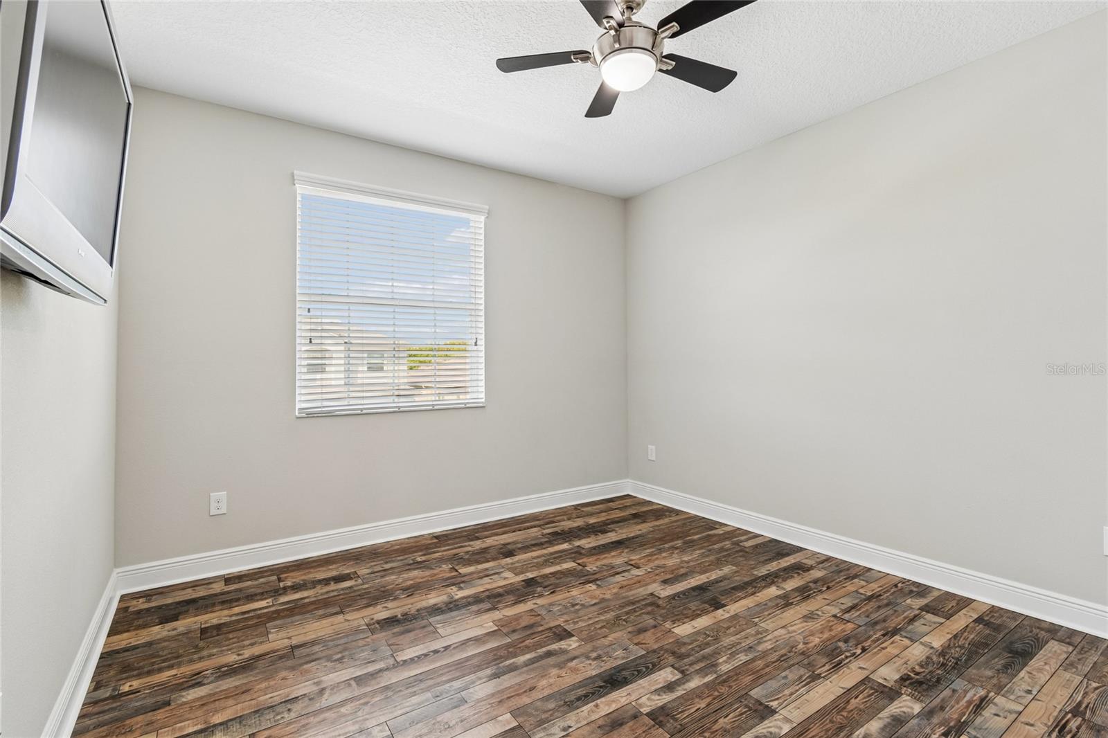 30229 SOUTHERNWOOD CT — photo 53