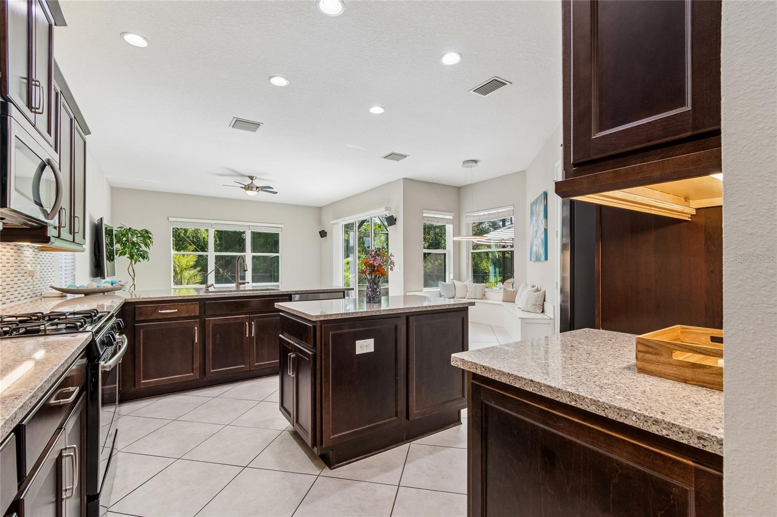 30229 SOUTHERNWOOD CT — photo 20