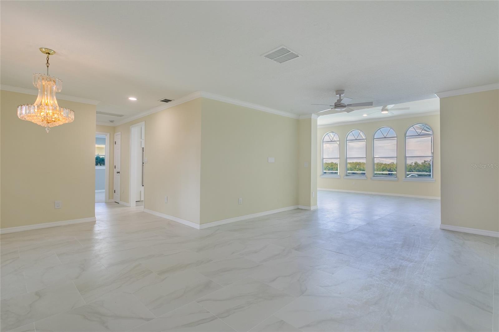 5557 BOWLINE BND — photo 12