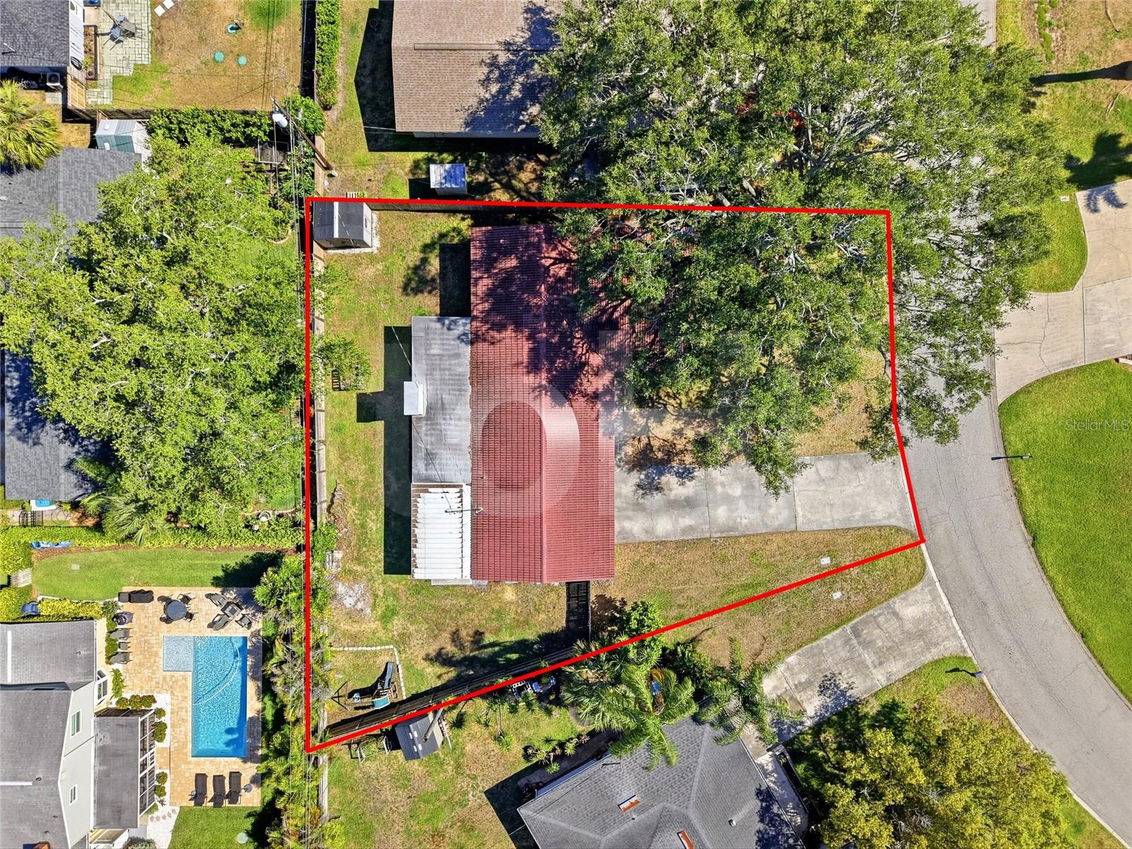1349 VIEWTOP DR — photo 30