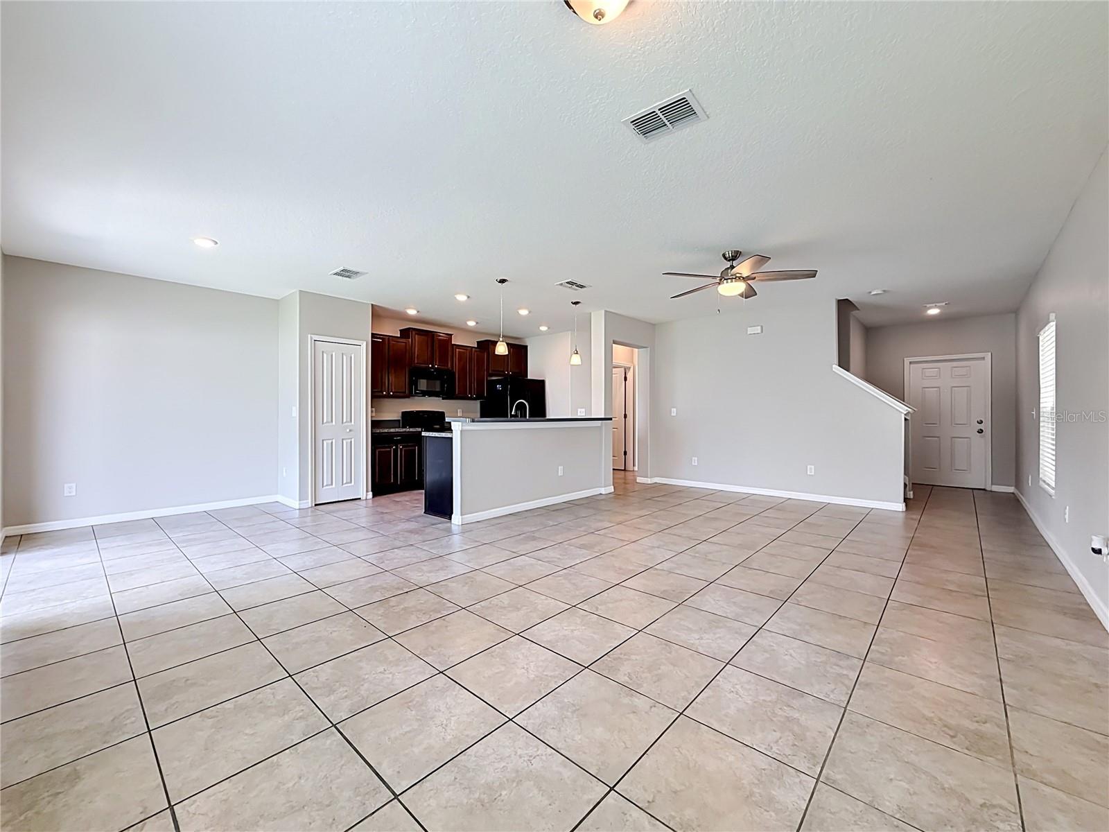 7405 EVENING PRIMROSE CT — photo 11