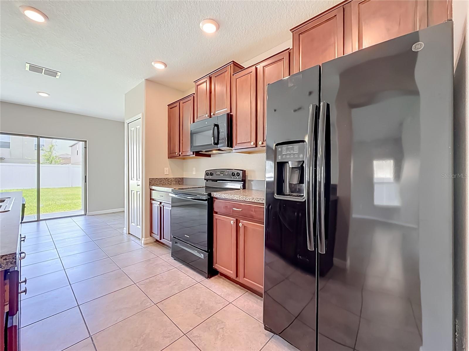 7405 EVENING PRIMROSE CT — photo 17