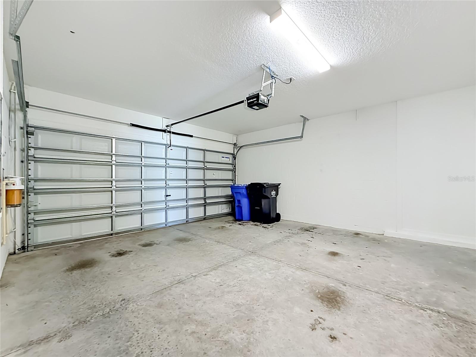 7405 EVENING PRIMROSE CT — photo 48