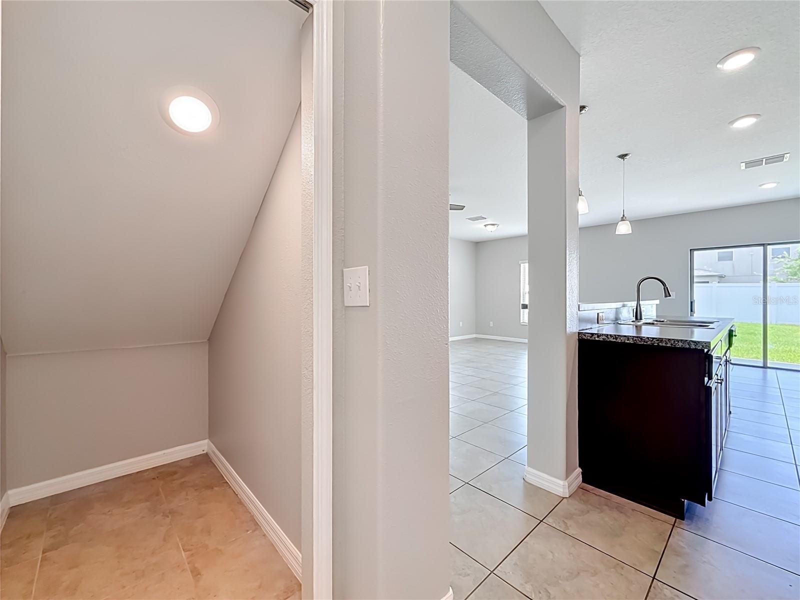 7405 EVENING PRIMROSE CT — photo 20