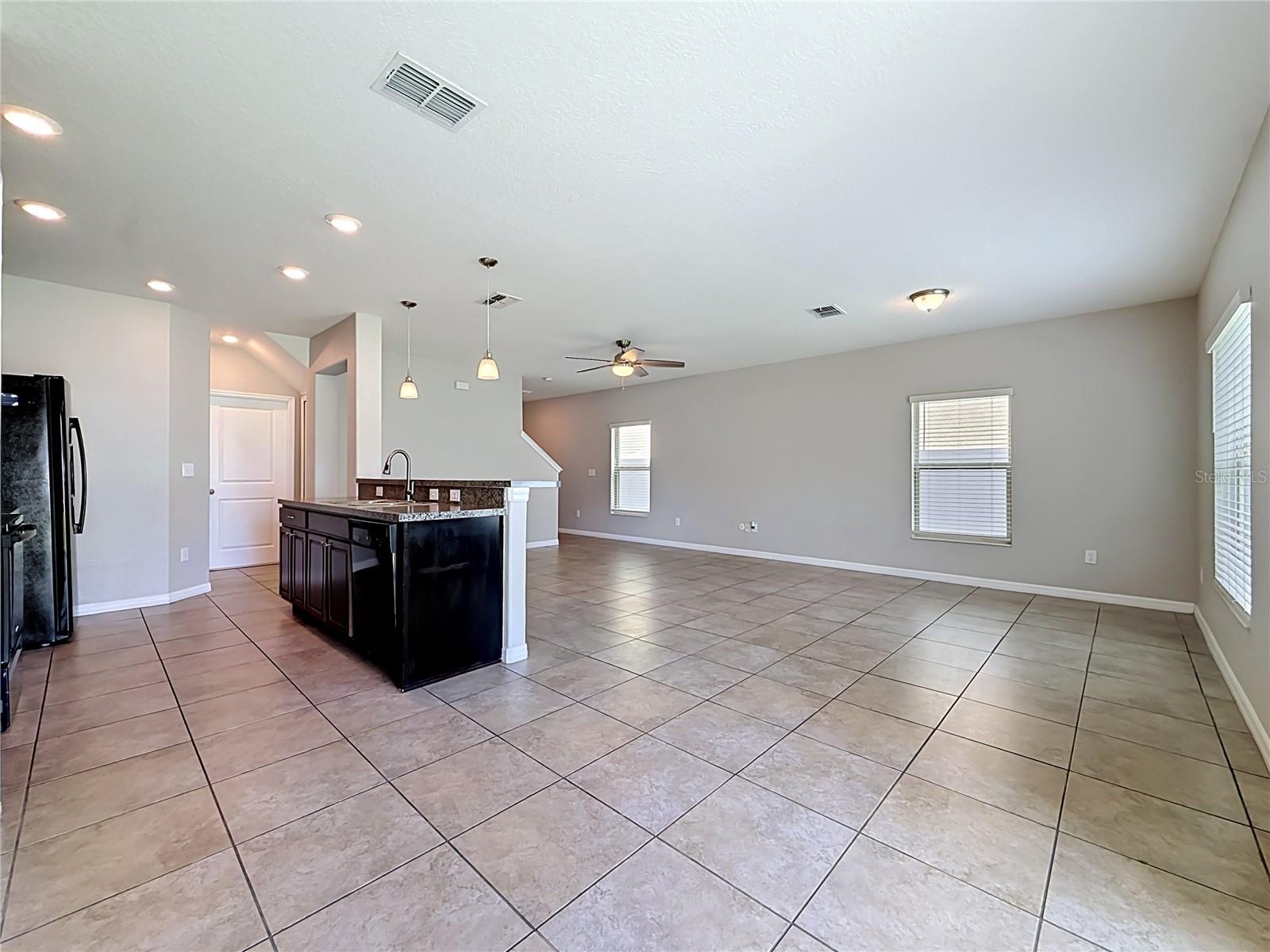 7405 EVENING PRIMROSE CT — photo 12