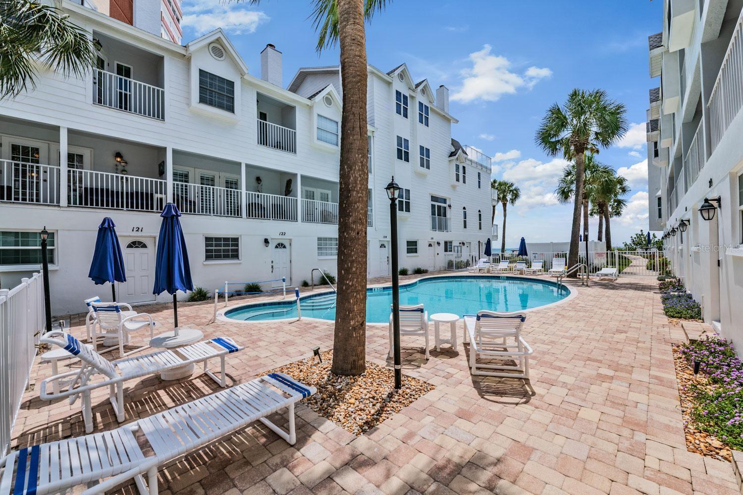 17960 GULF BLVD #121 — photo 3