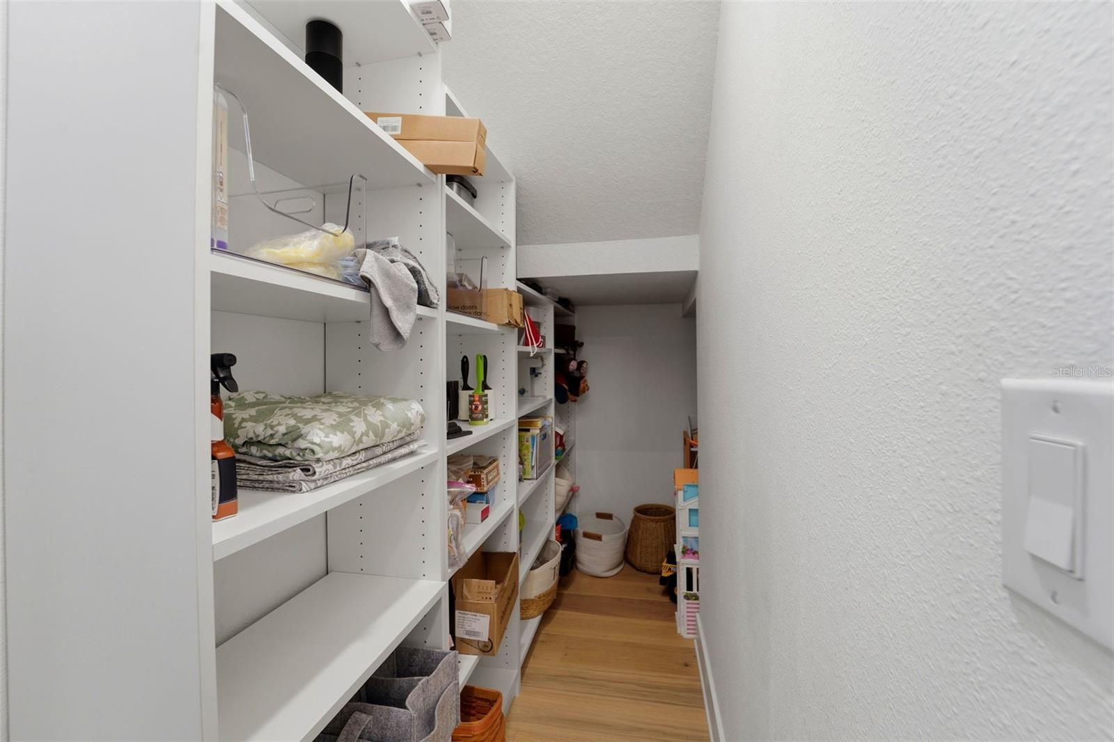 8020 PRAISE DR — photo 48