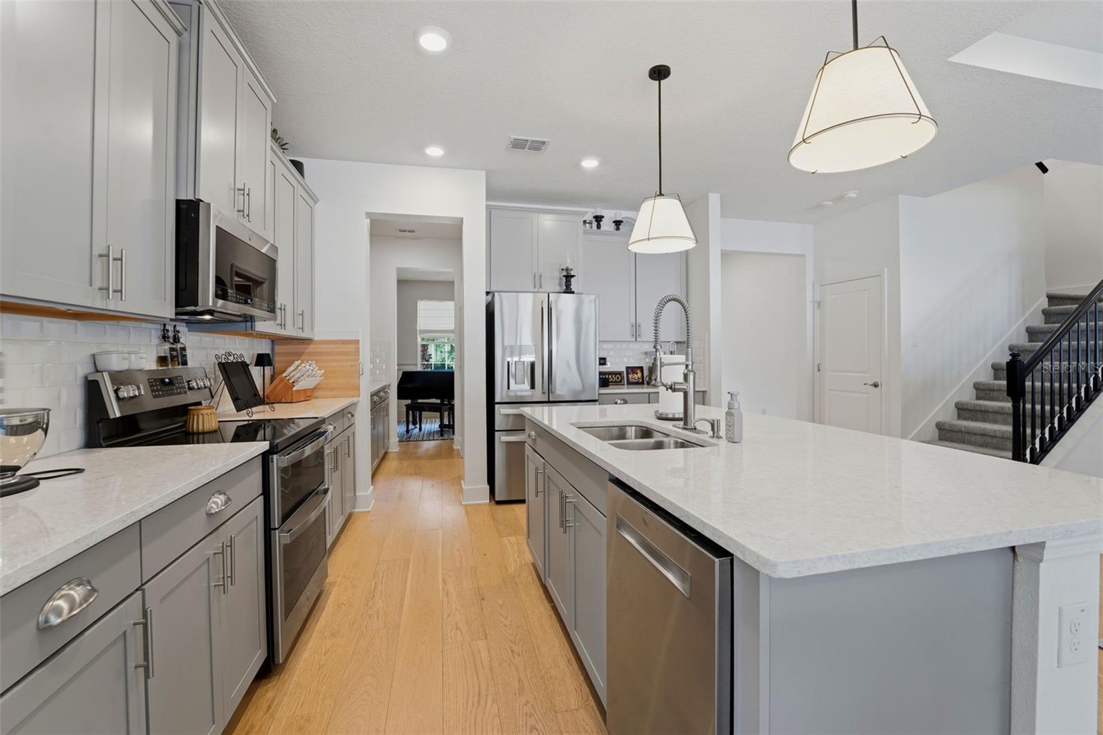 8020 PRAISE DR — photo 11