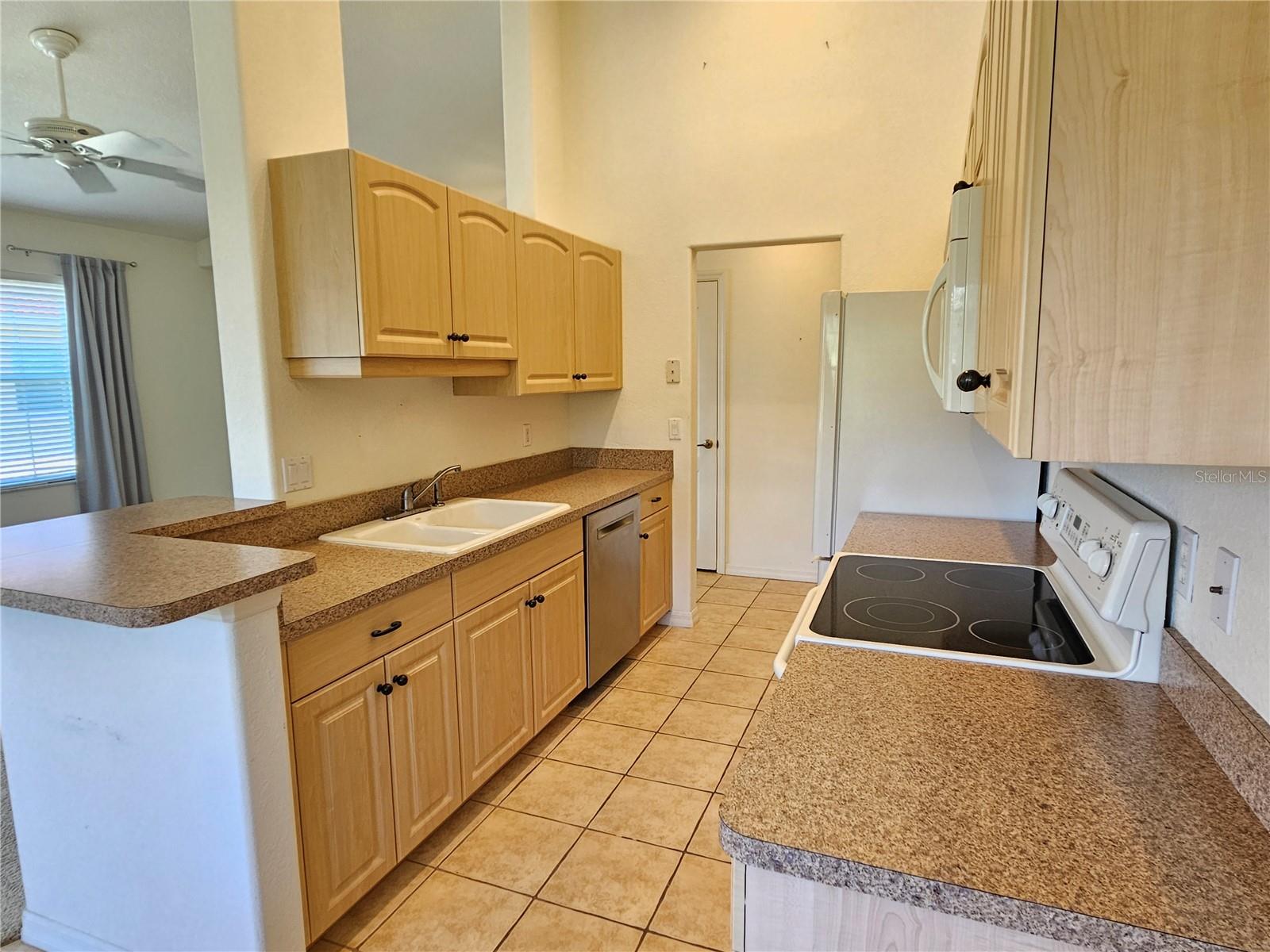 904 CASA DEL LAGO WAY #904 — photo 21