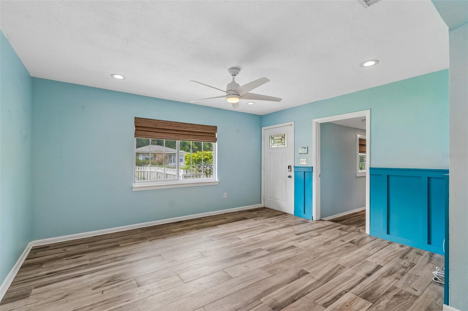 1304 E KNOLLWOOD ST — photo 10