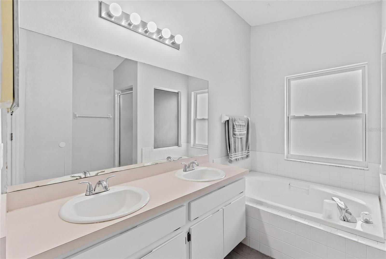 6808 YARDLEY OAKS CT — photo 41