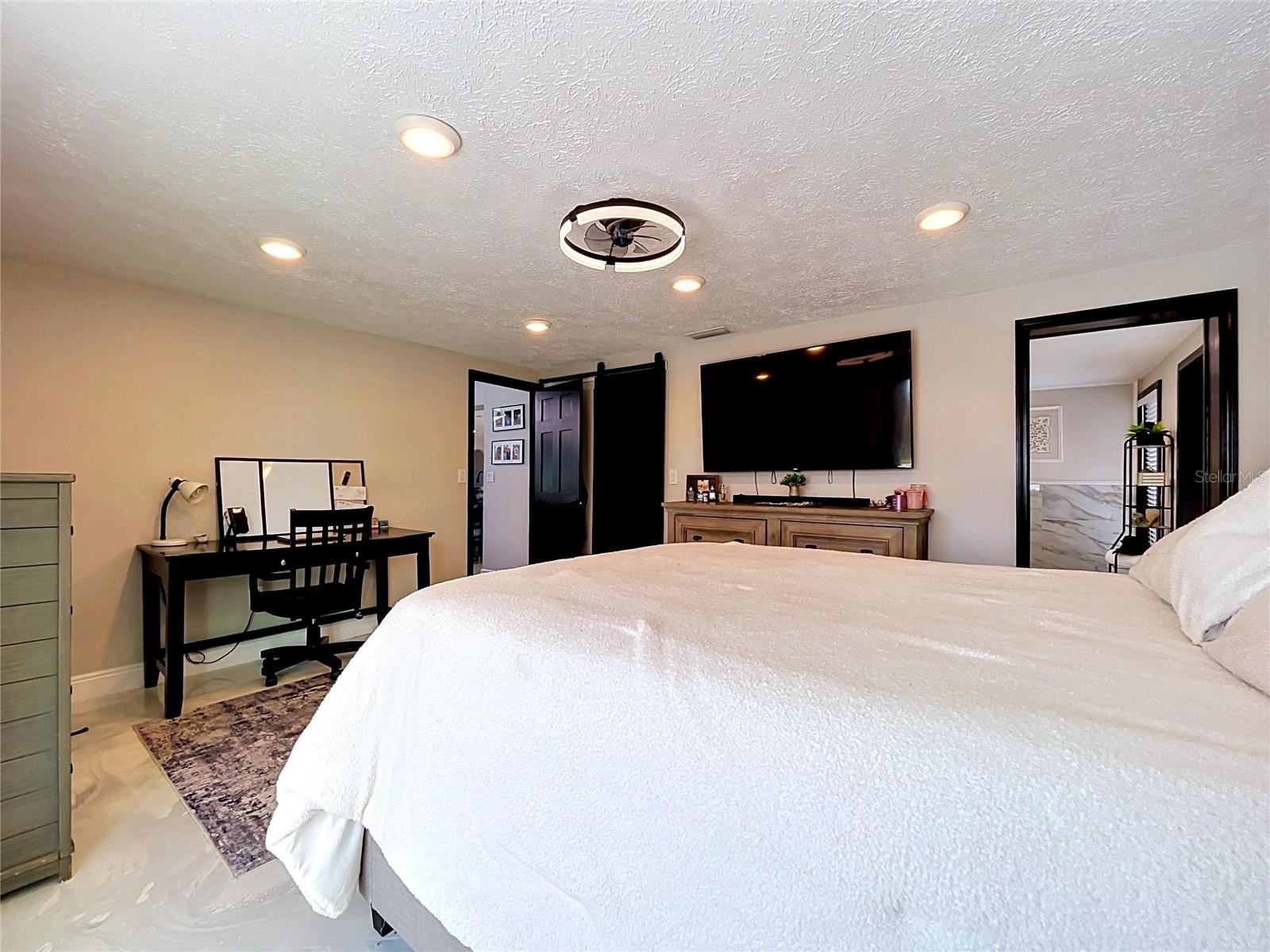 6950 SOUTHWIND DR — photo 17