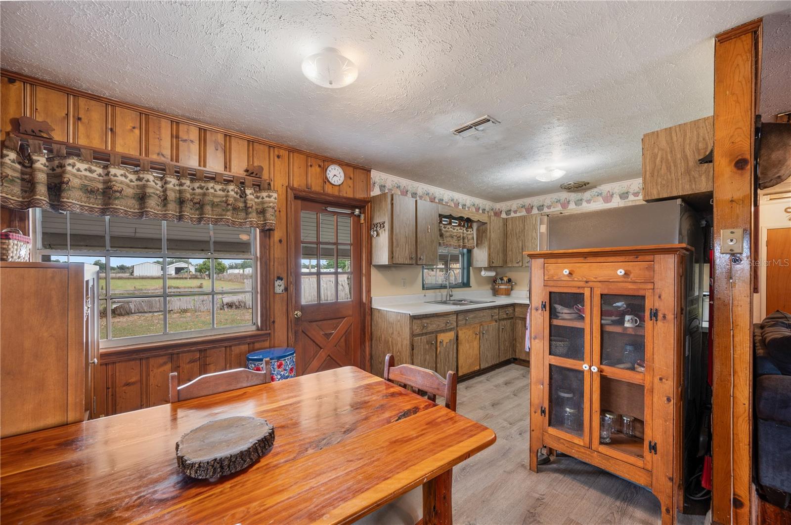 1616 MCGEE RD — photo 15