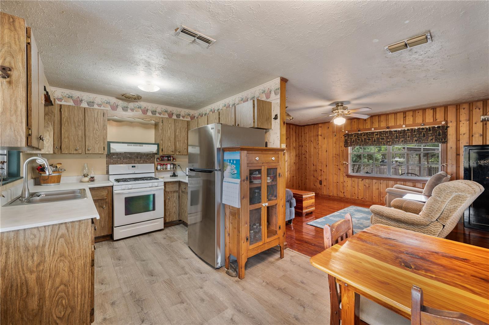 1616 MCGEE RD — photo 17