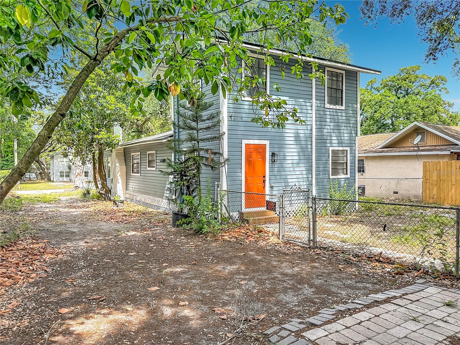 6705 N ELIZABETH ST — photo 35
