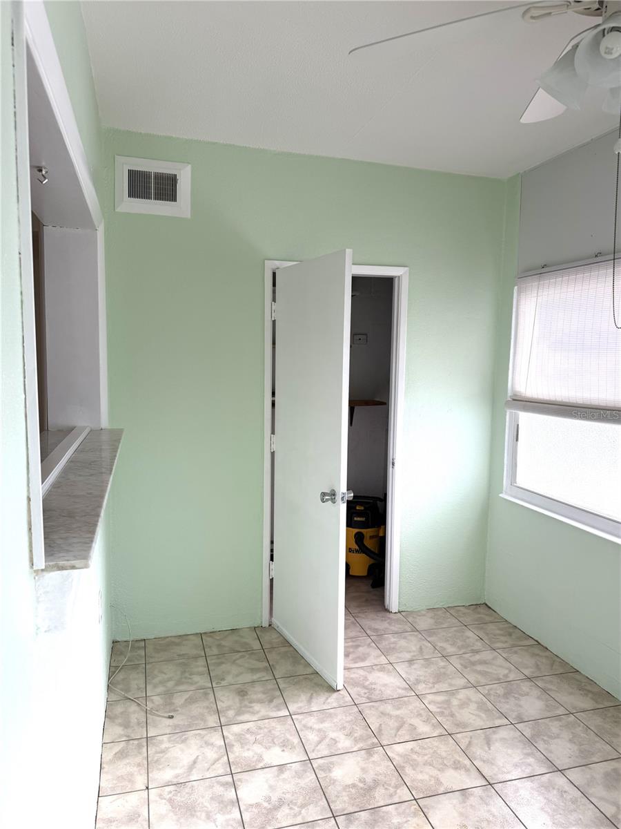 5850 18TH ST N #7 — photo 17