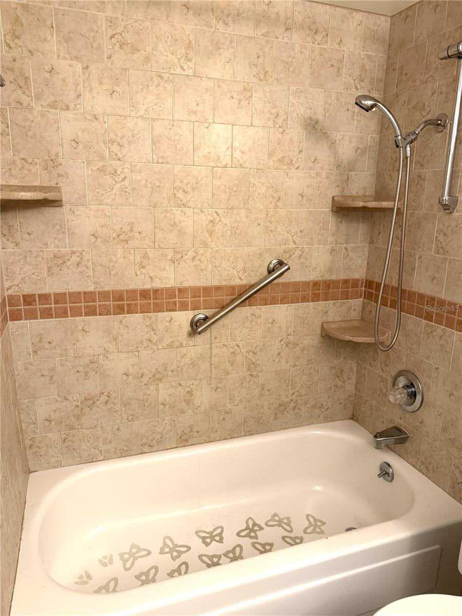 5850 18TH ST N #7 — photo 10