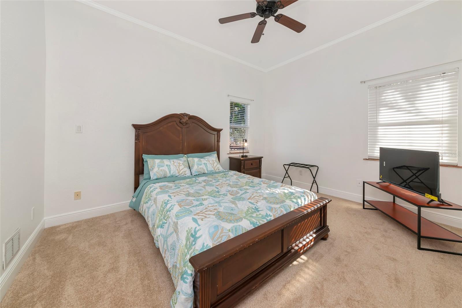 681 AVENIDA DE MAYO — photo 40