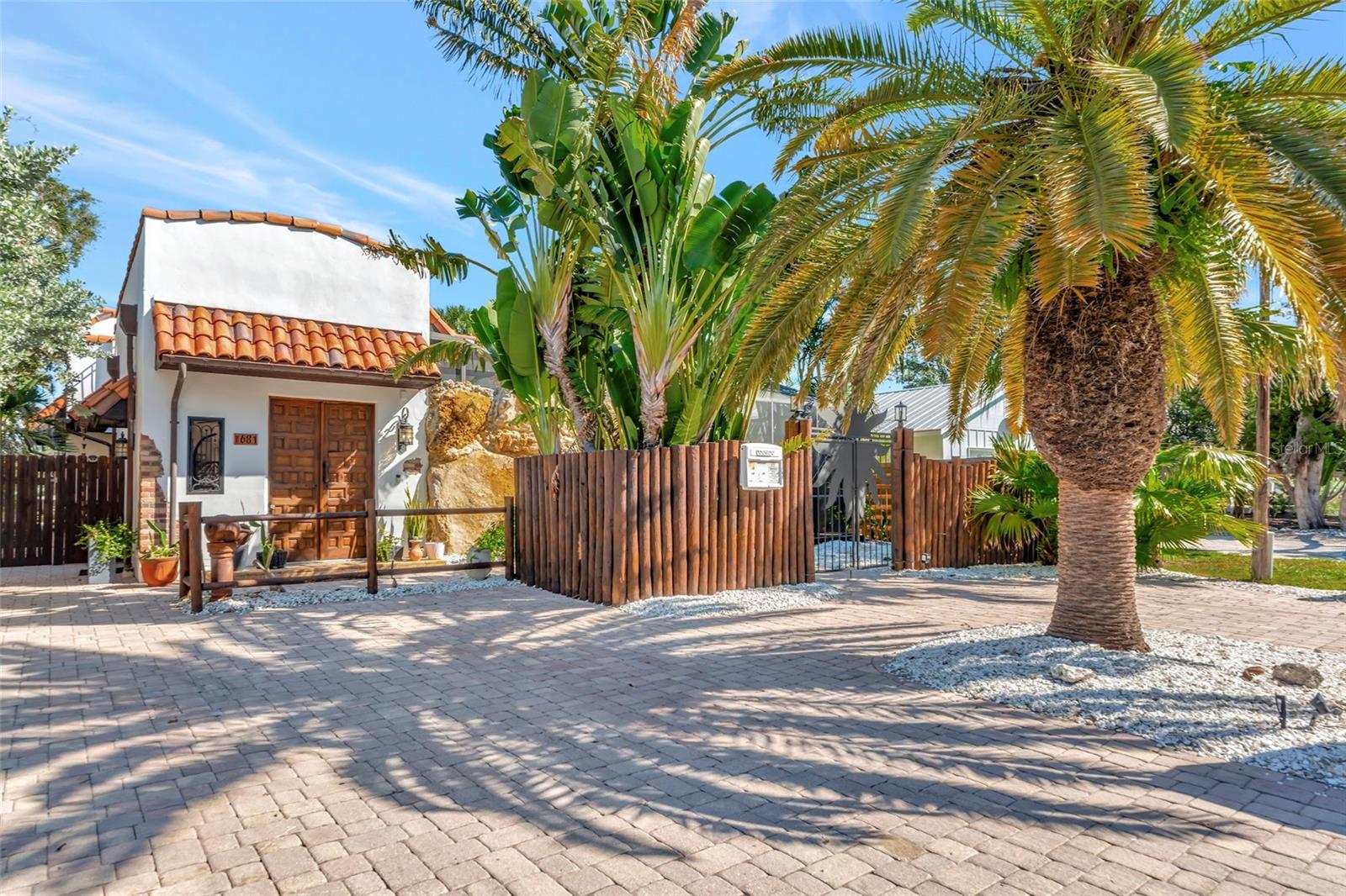 681 AVENIDA DE MAYO — photo 34