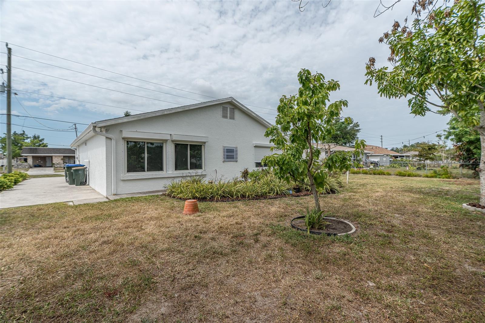 8716 TRIONFO AVE — photo 27