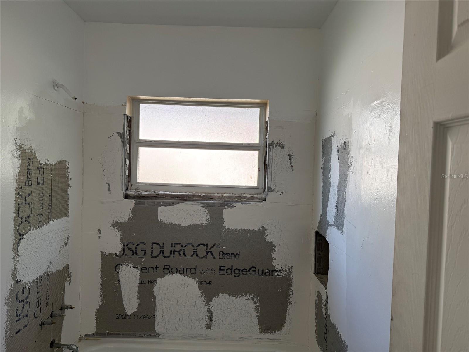 3210 E FERN ST — photo 8