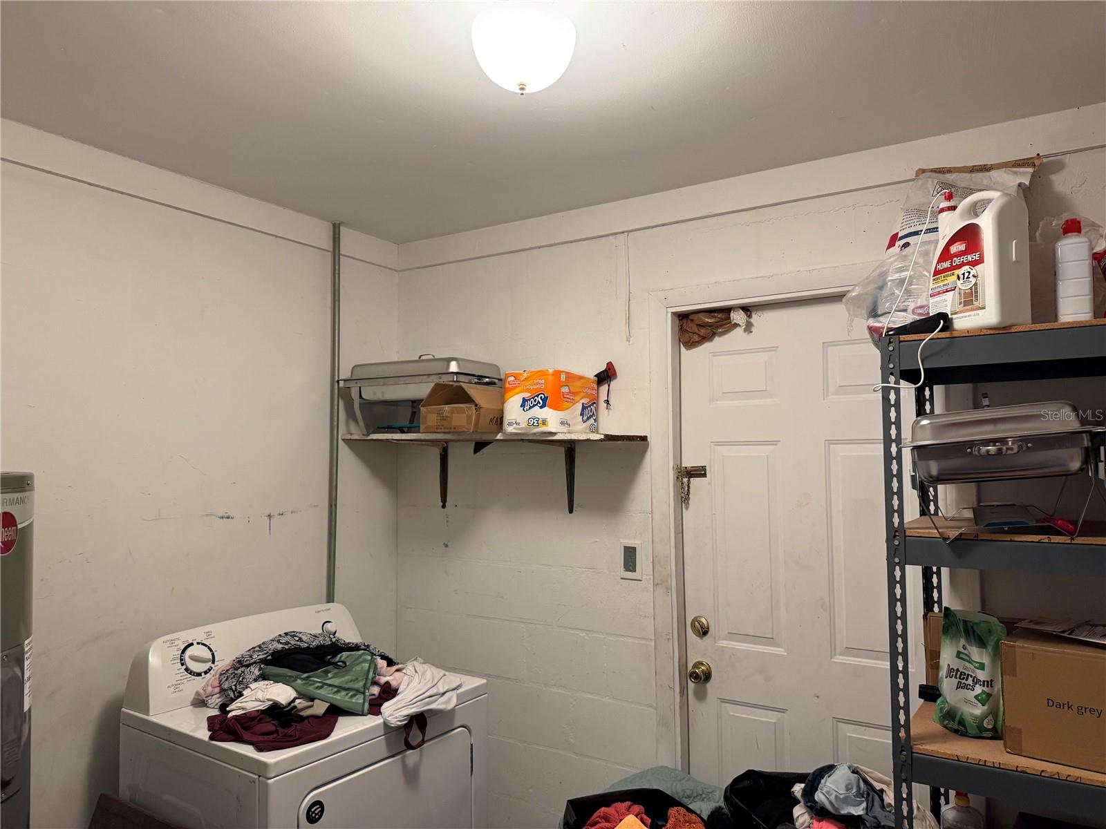 3210 E FERN ST — photo 12