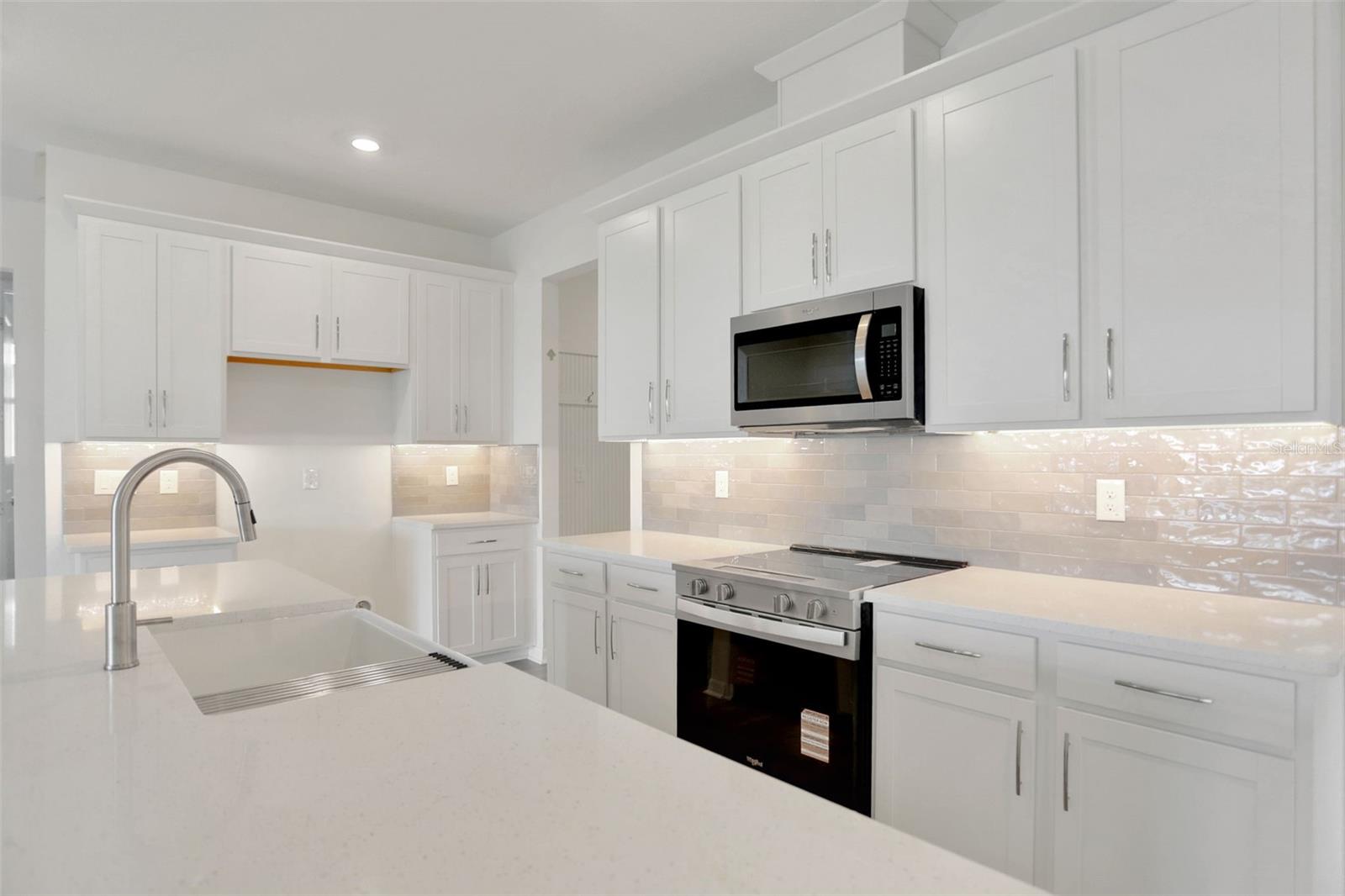 7414 SEA MANATEE ST — photo 14