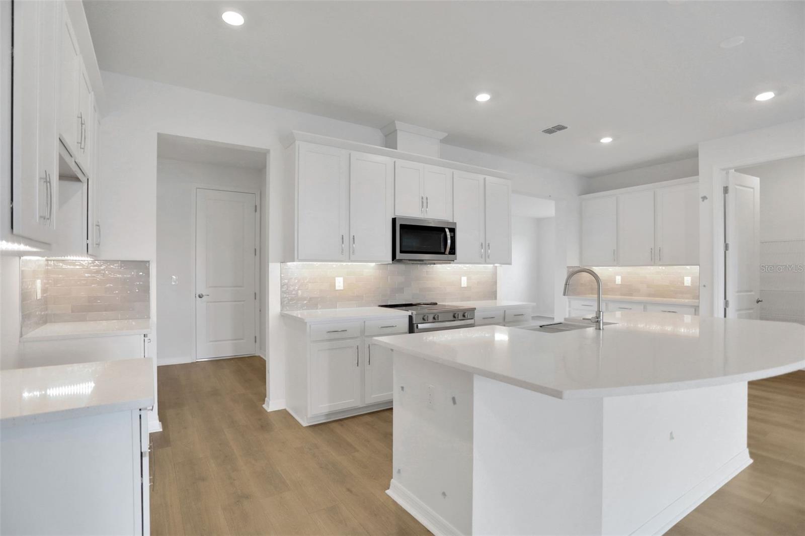 7414 SEA MANATEE ST — photo 15