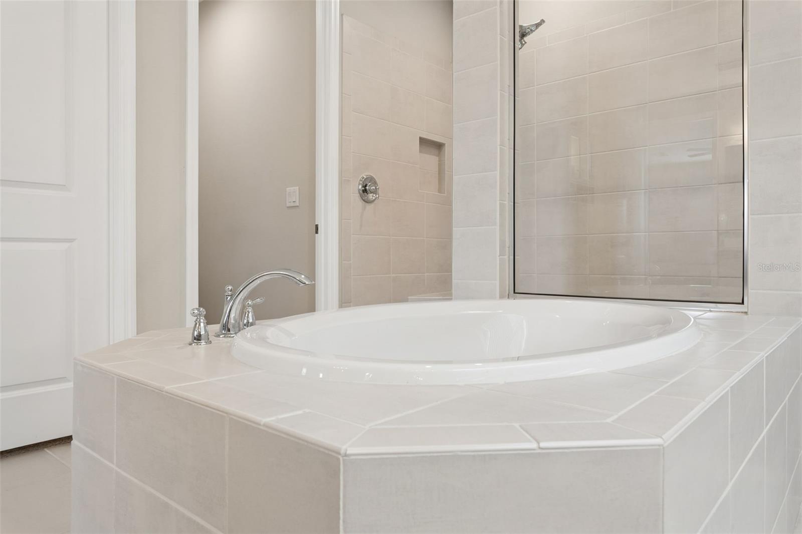7274 TALAMORE DRIVE — photo 35