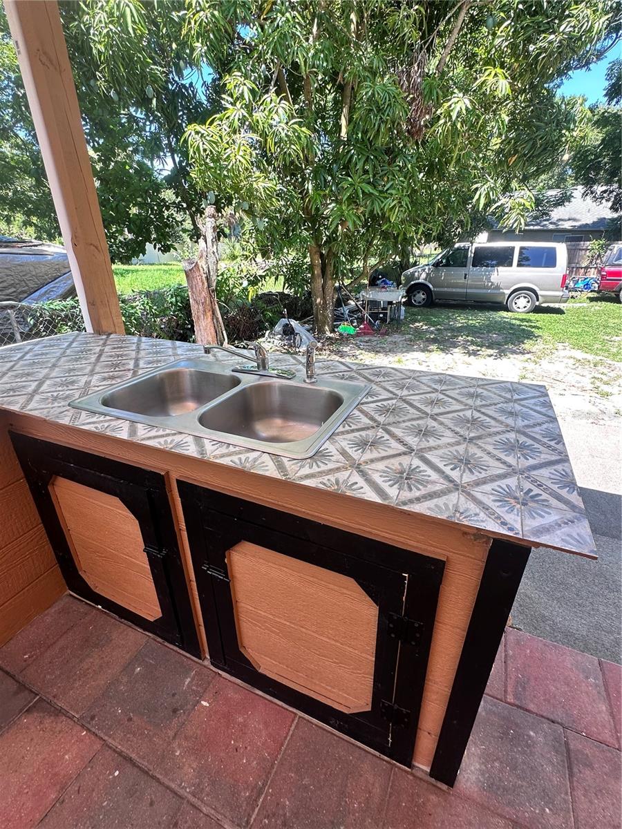 6606 CORBIN LN — photo 25