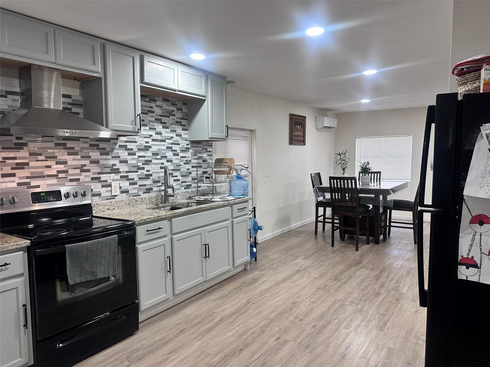 6606 CORBIN LN — photo 5