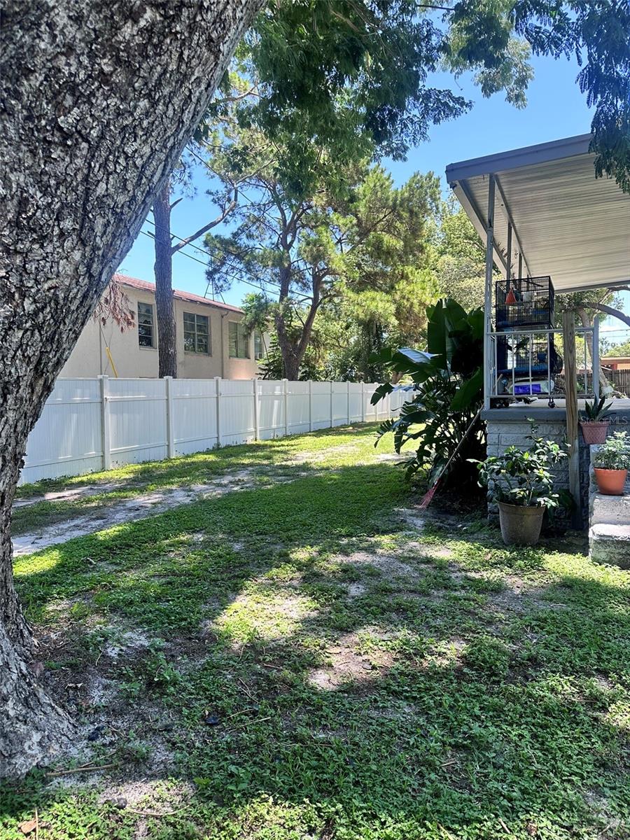 6606 CORBIN LN — photo 36